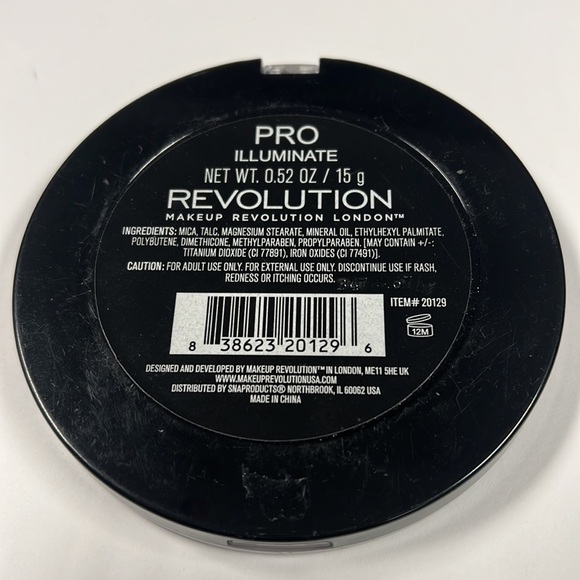 REVOLUTION Makeup Revolution London Pro Illuminate Highlighter - 15g - Picture 2 of 2